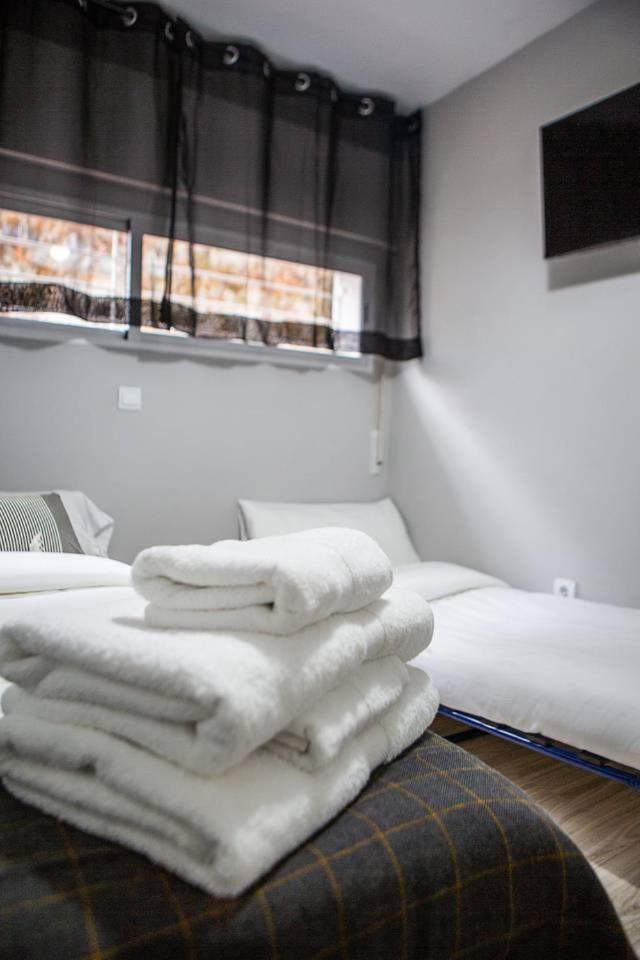 Lovely 3 Bedroom Apartment Next To Fuencarral Madrid Esterno foto