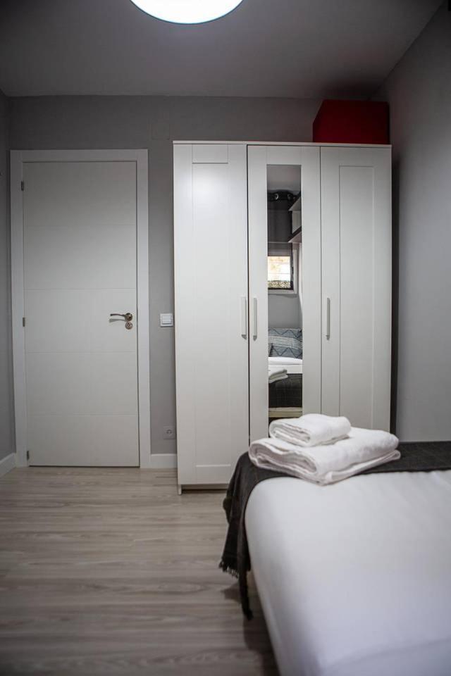 Lovely 3 Bedroom Apartment Next To Fuencarral Madrid Esterno foto