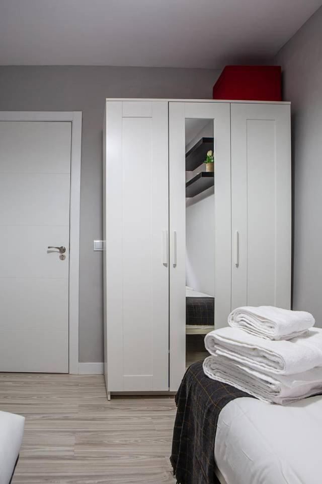 Lovely 3 Bedroom Apartment Next To Fuencarral Madrid Esterno foto